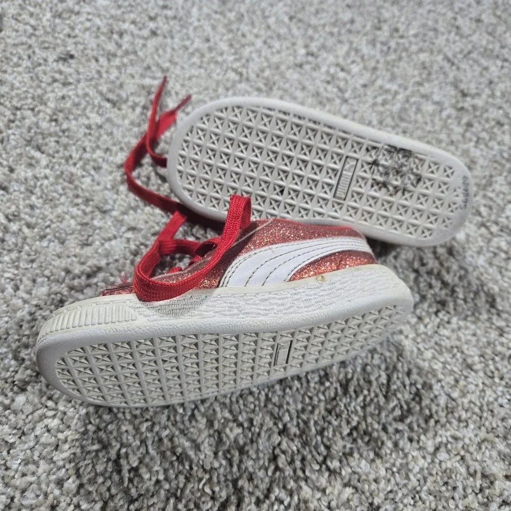 PUMA Basket Holiday‎ Glitz Girls Sneakers – Red Glitter – Size 8
